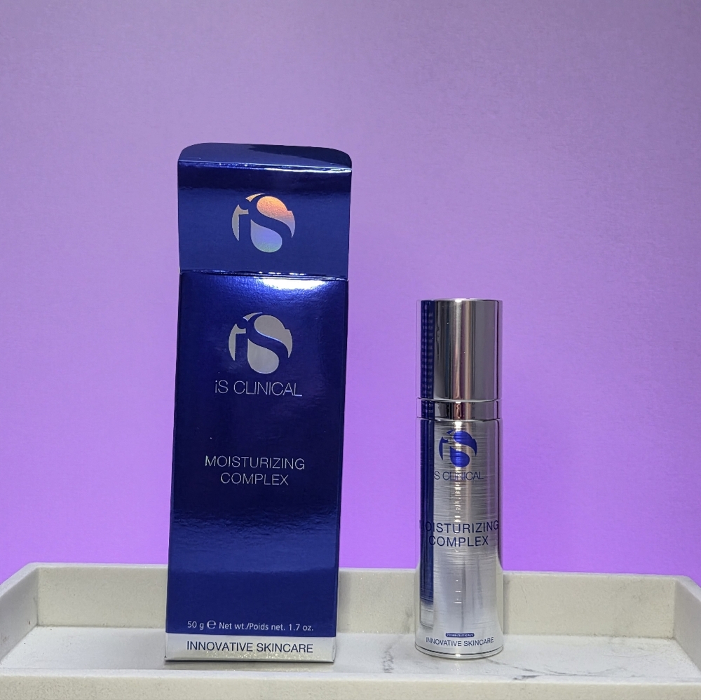 iS Clinical Moisturizing Complex
